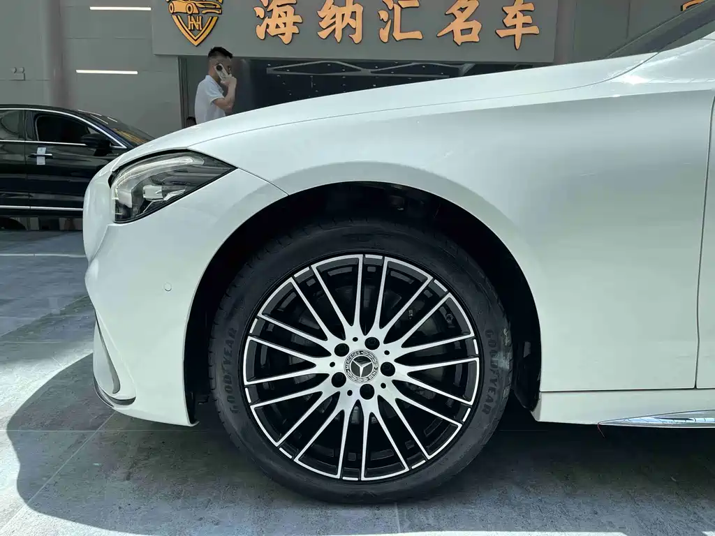 Mercedes-Benz C-Class — миниатюра 16