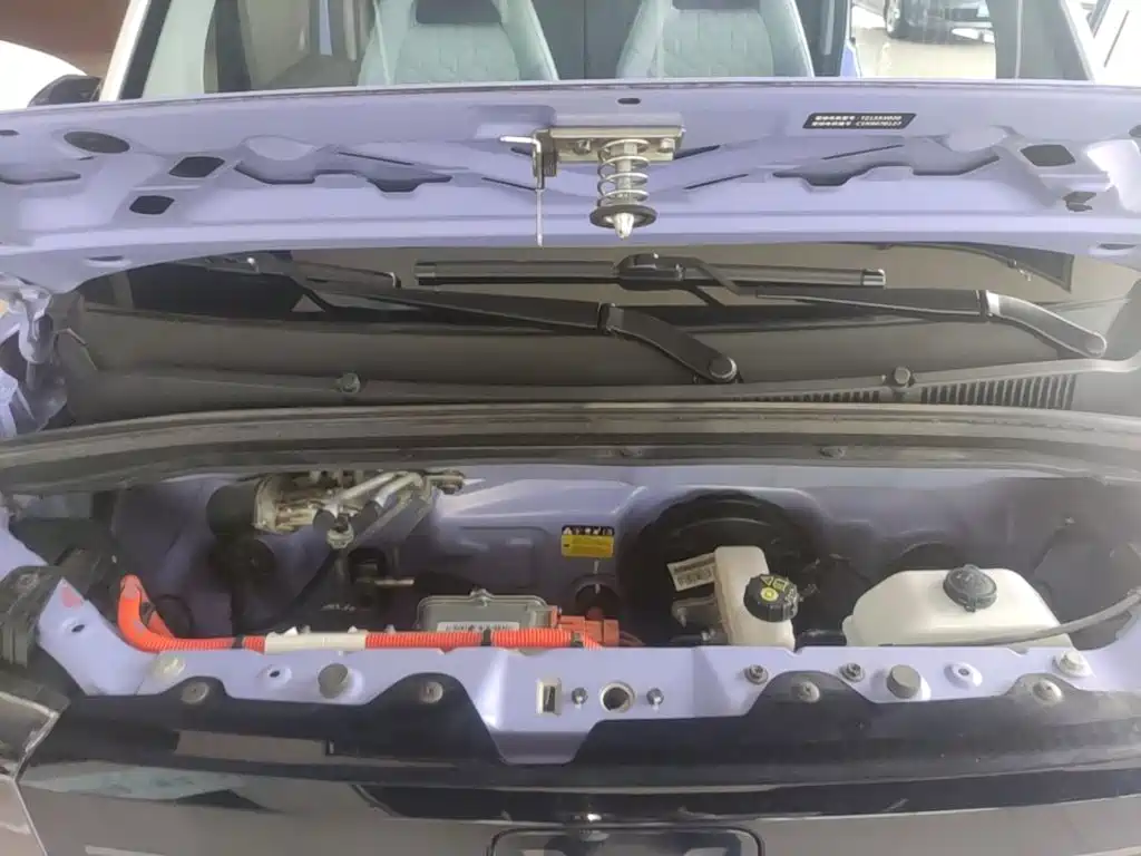 Wuling MINIEV — миниатюра 20