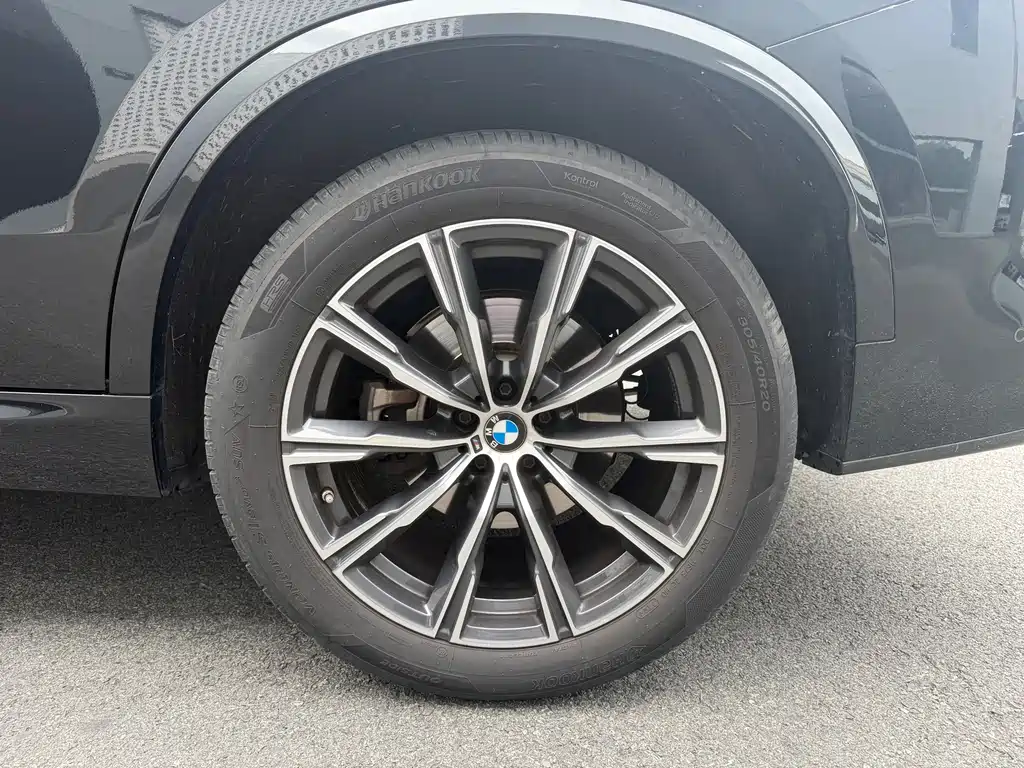 BMW X5 — миниатюра 9