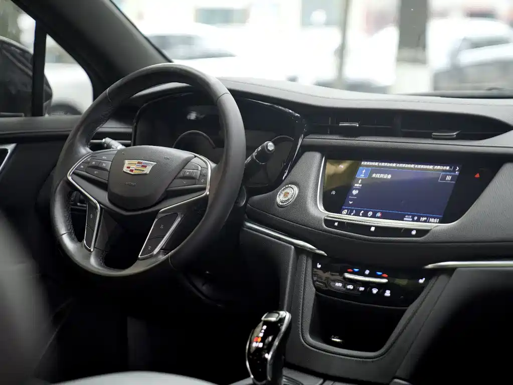 Cadillac XT5 — миниатюра 9