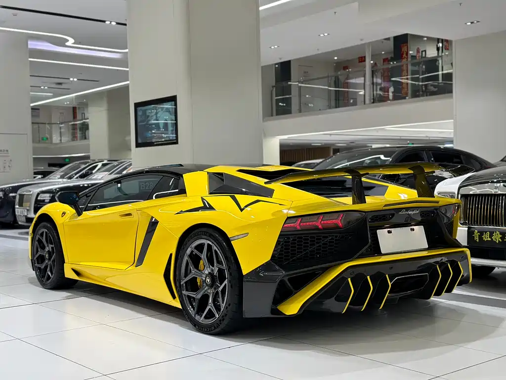 Lamborghini Aventador 2011 LP 700-4