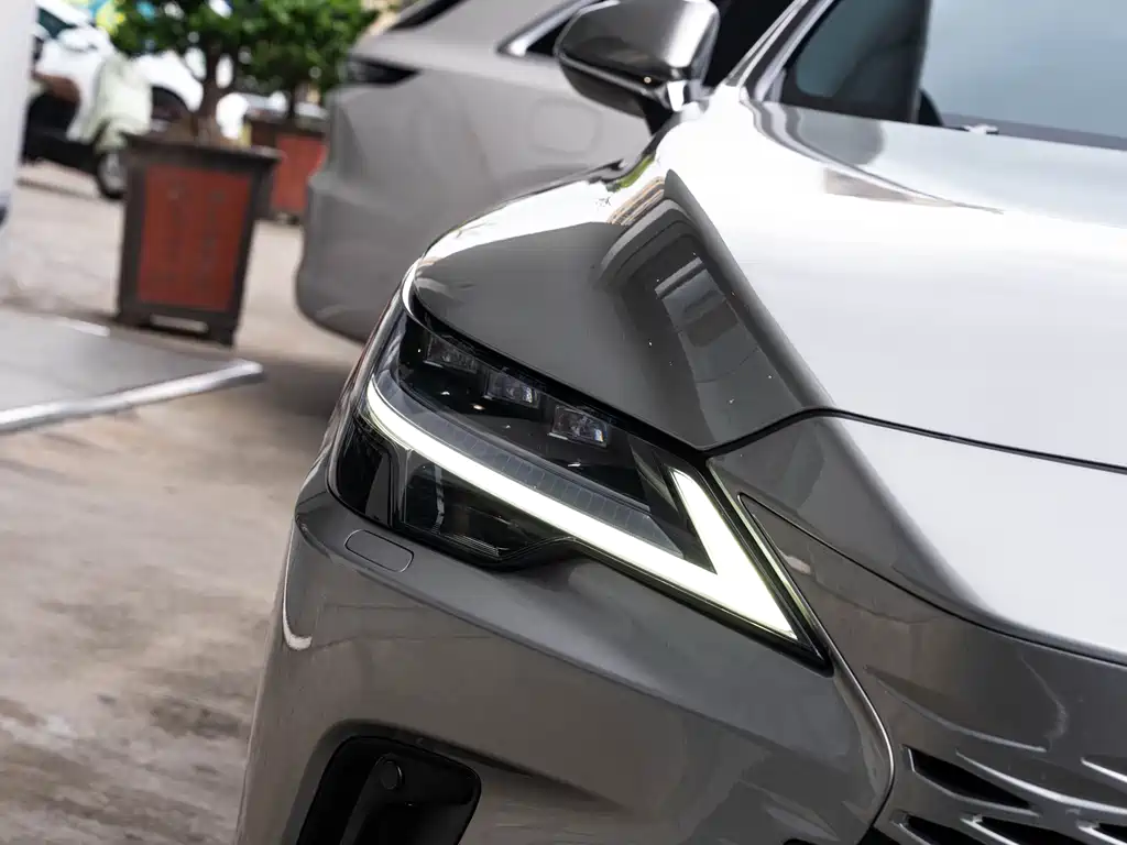 Lexus RX — миниатюра 6