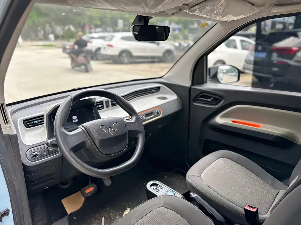 Wuling MINIEV — миниатюра 4
