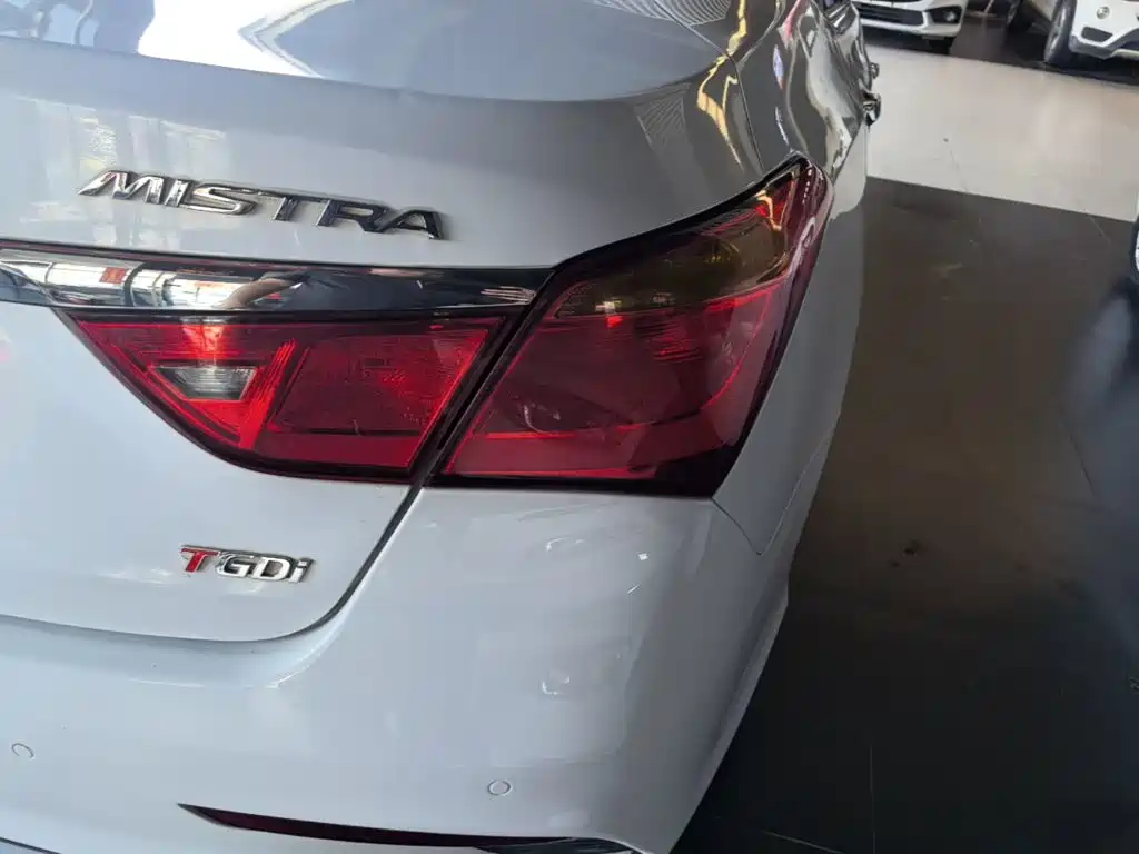Hyundai Mistra — миниатюра 8