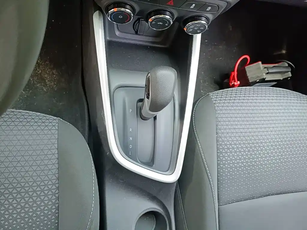 Chevrolet Cavalier — миниатюра 14