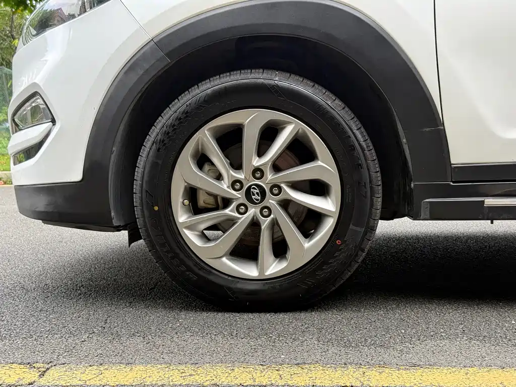 Hyundai Tucson — миниатюра 14