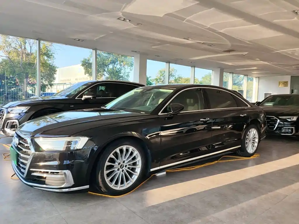 Audi A8 — миниатюра 2
