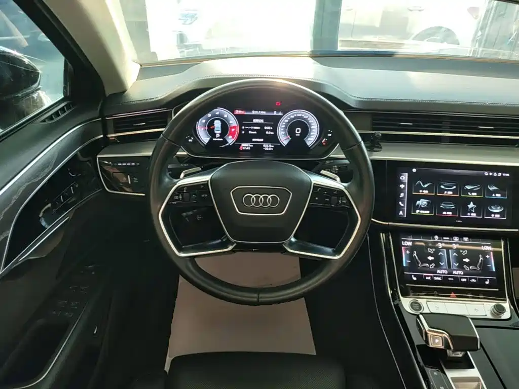Audi A8 — миниатюра 11