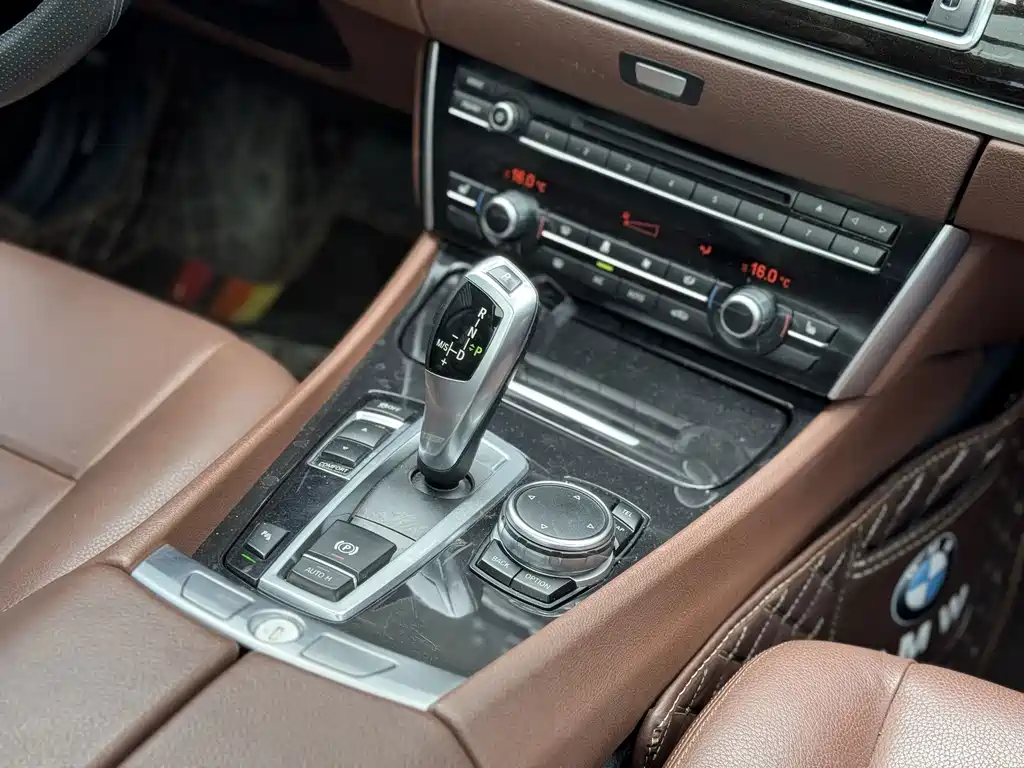 BMW 5 Series GT — миниатюра 18