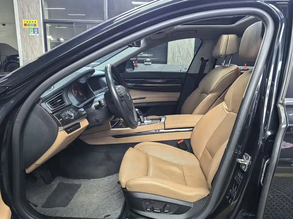 BMW 7 Series 7 2009 740Li Luxury