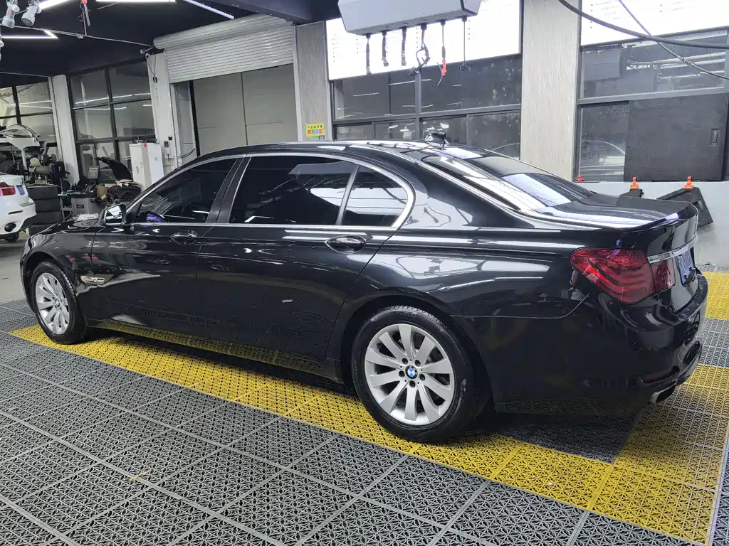 BMW 7 Series 7 2009 740Li Luxury