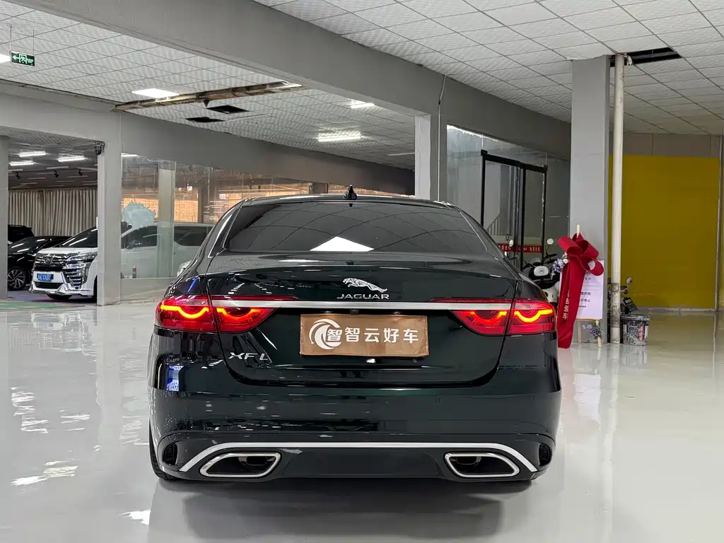 Jaguar XFL — миниатюра 8