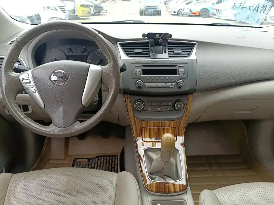 Nissan Sylphy — миниатюра 12