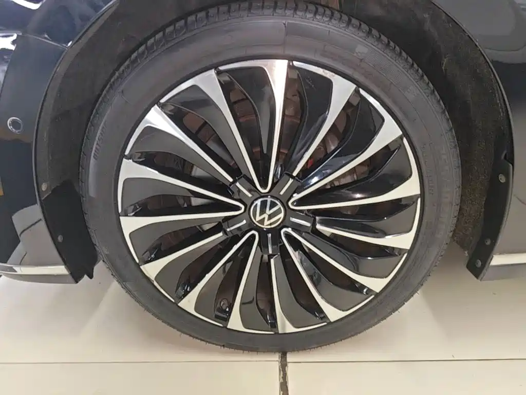Volkswagen Phideon — миниатюра 23