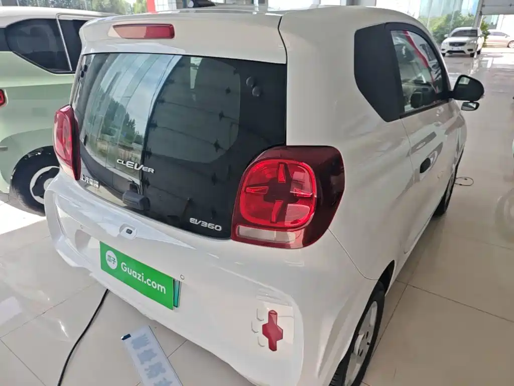 Roewe Clever — миниатюра 7