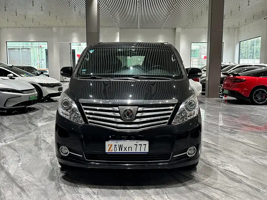 Forthing Lingzhi PLUS 2.0L Manual Luxury Type 7 seats, фото 2