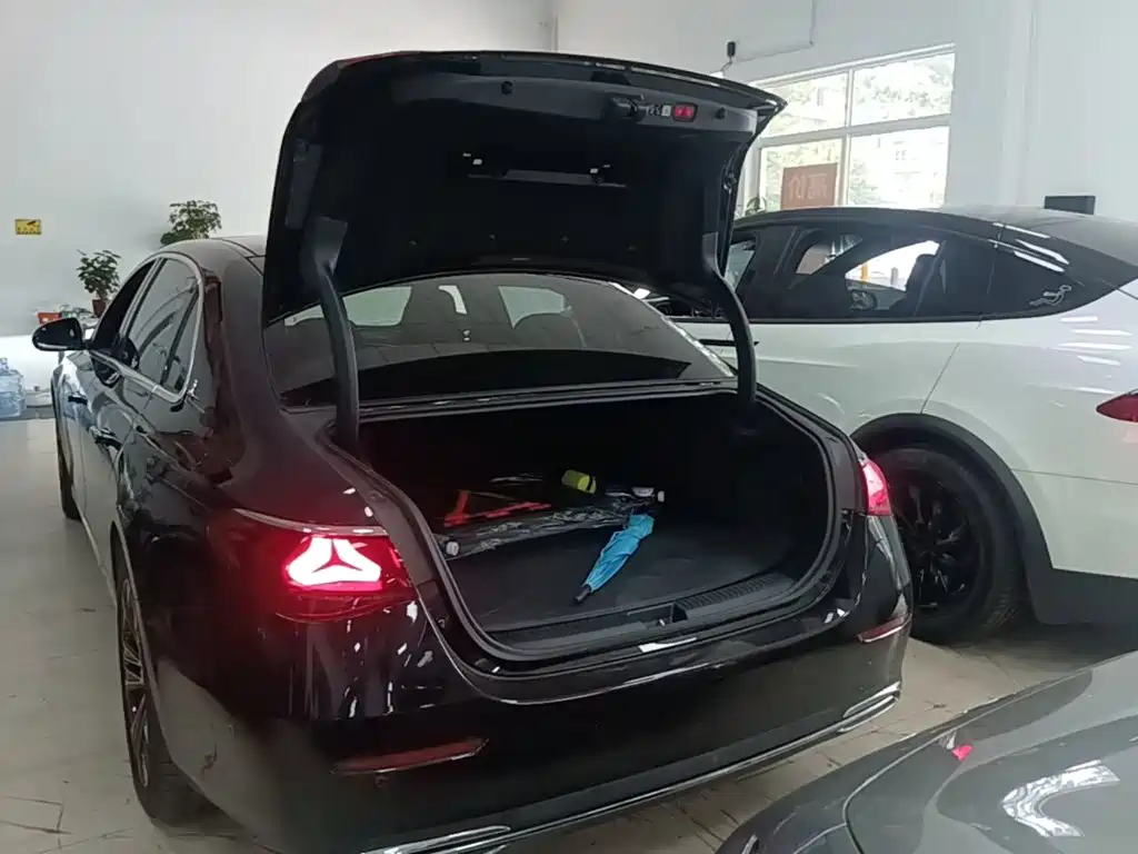 Mercedes-Benz E-Class New Energy — миниатюра 19