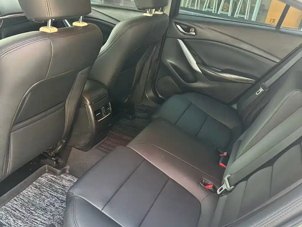 Mazda Atenza — миниатюра 8