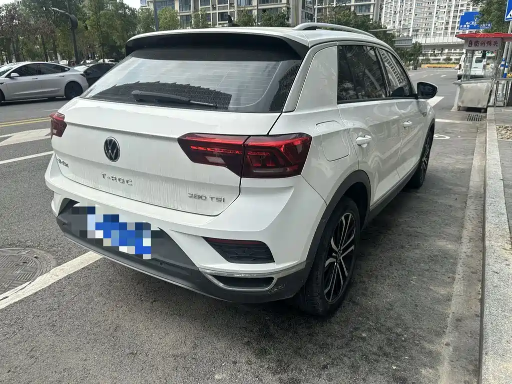 Volkswagen T-Roc — миниатюра 8