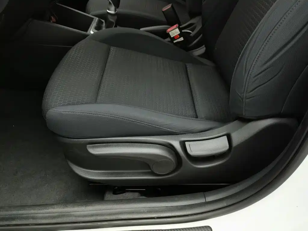 Hyundai Verna — миниатюра 20