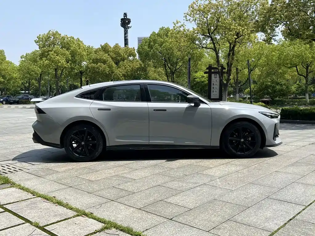 Changan UNI-V — миниатюра 5