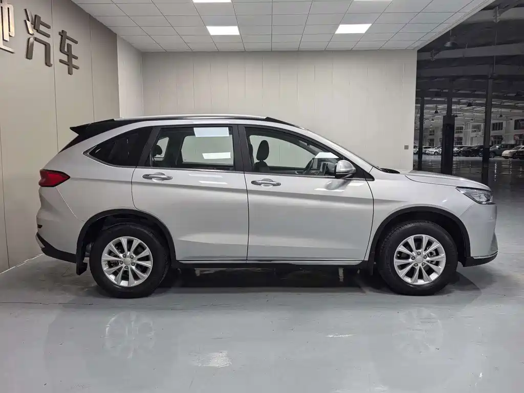 Haval M6 — миниатюра 8
