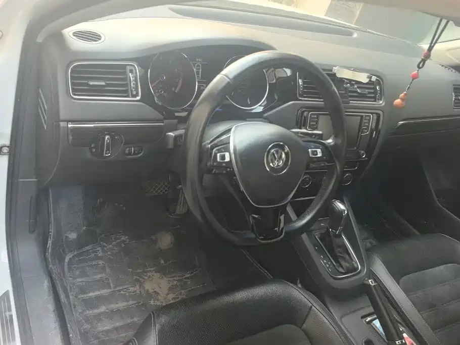 Volkswagen Sagitar — миниатюра 12