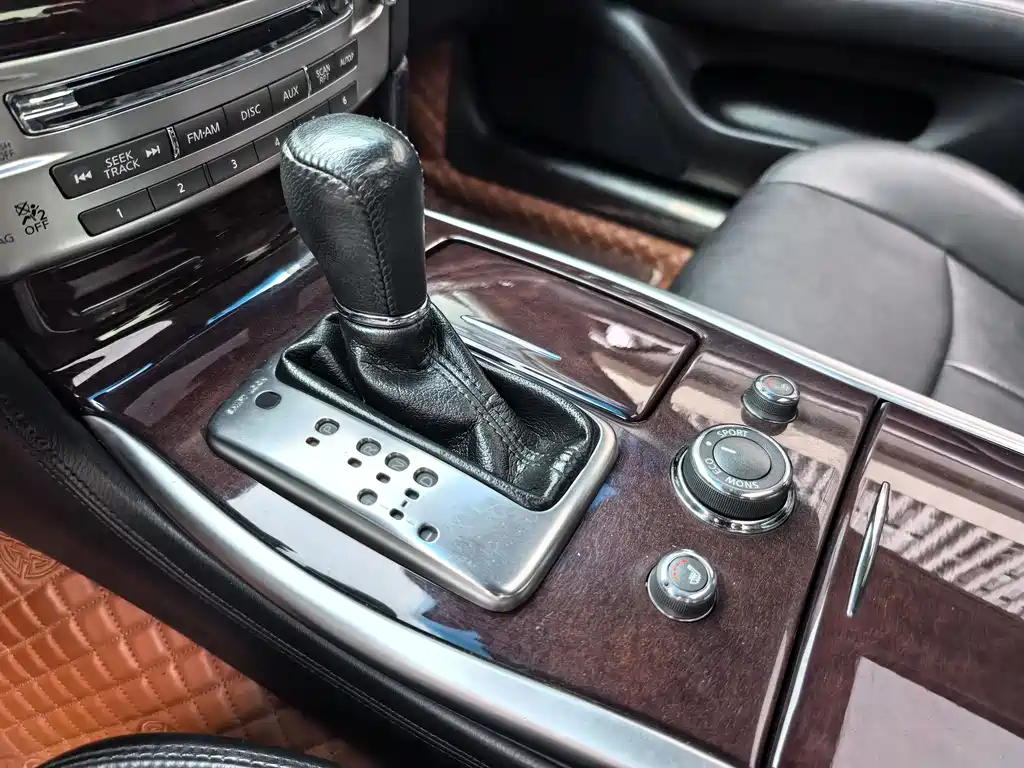 Infiniti Q70 2017 Q70L 2.5L Enjoy