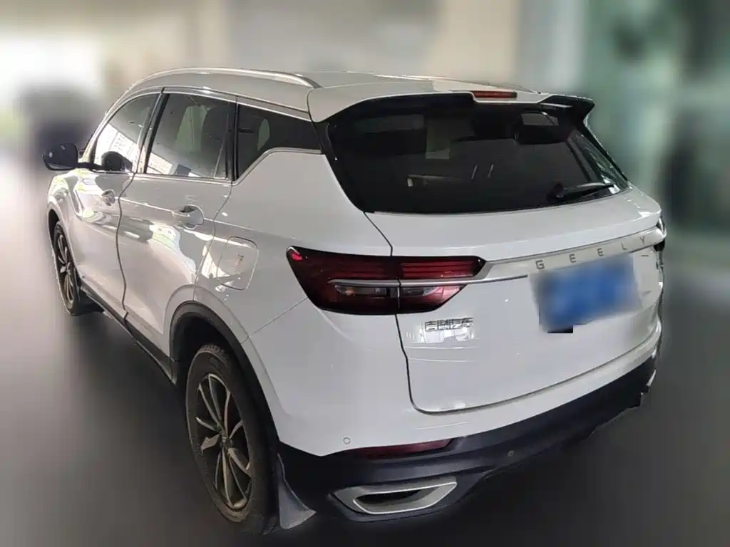 Geely Binyue — миниатюра 9