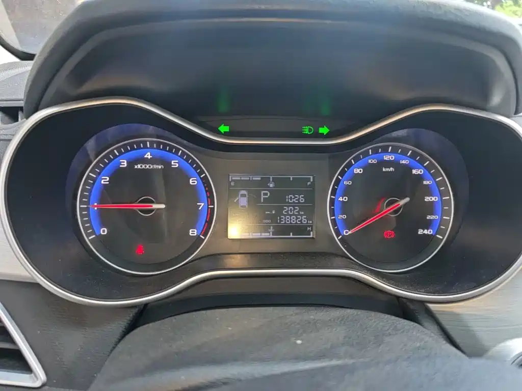 Geely Vision — миниатюра 12