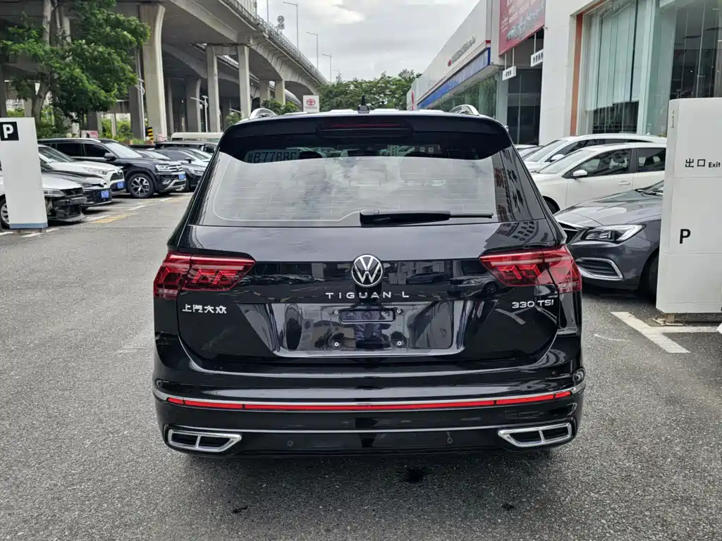 Volkswagen Tiguan L — миниатюра 16