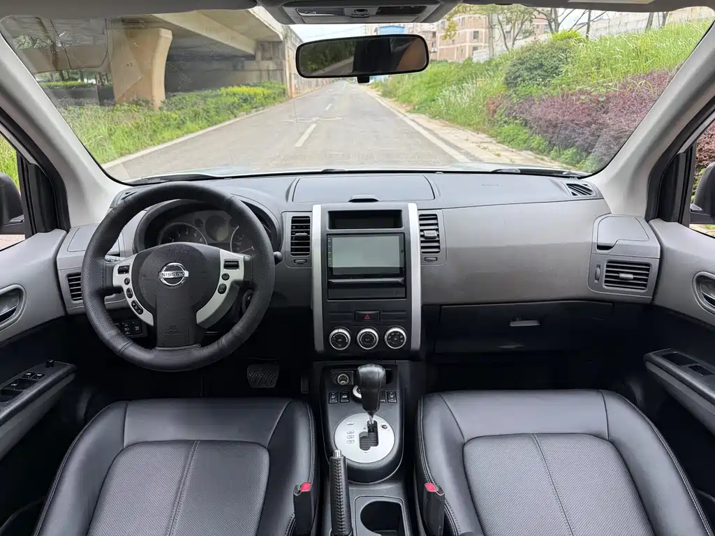 Nissan X-Trail — миниатюра 4