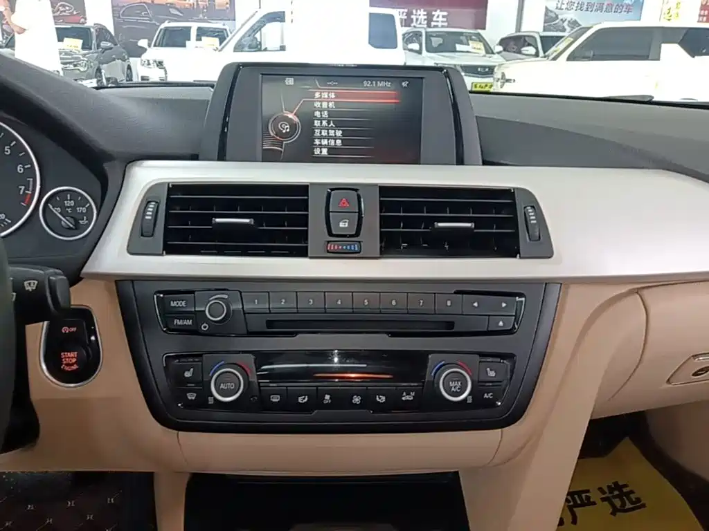 BMW 3 Series — миниатюра 13