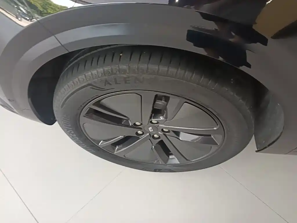Li Auto Li L6 — миниатюра 23