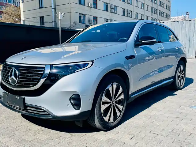mercedes-benz eqc