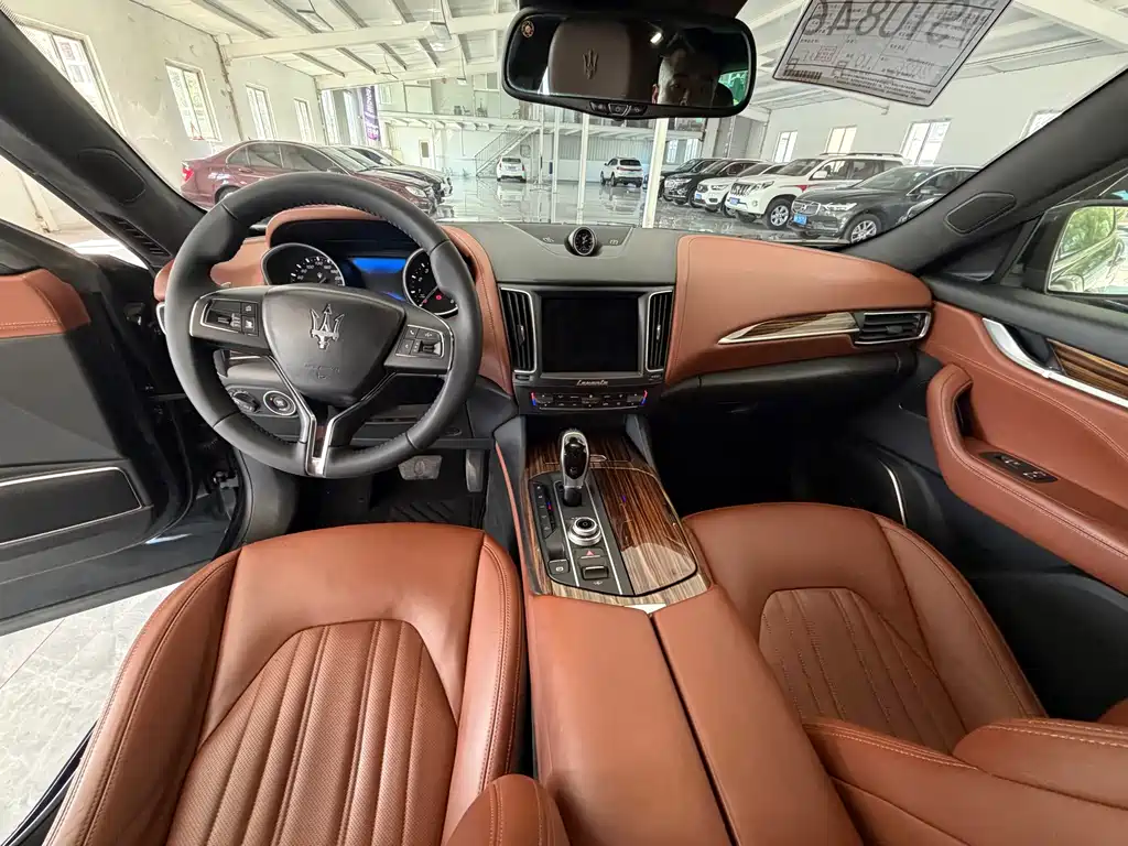 Maserati Levante — миниатюра 9
