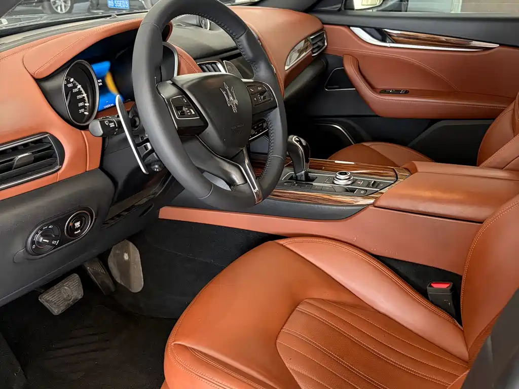 Maserati Levante — миниатюра 6