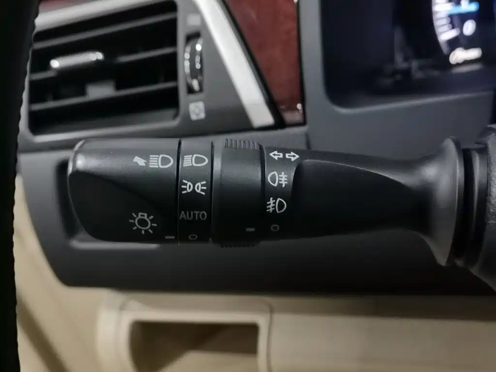 Toyota Camry — миниатюра 21
