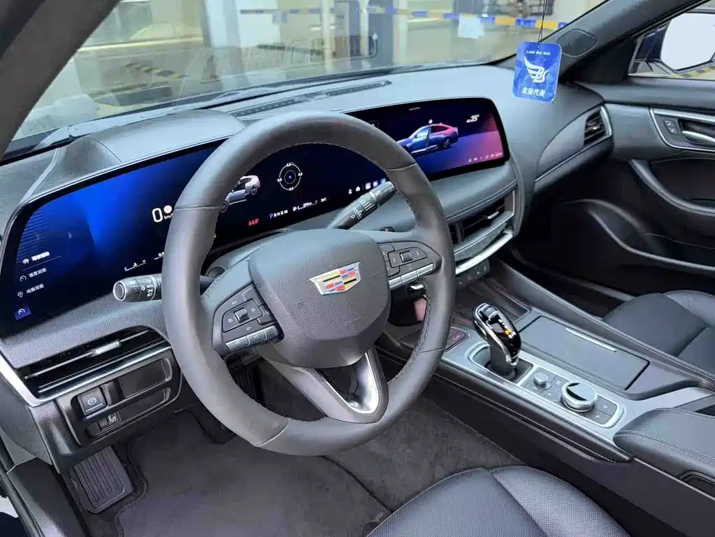Cadillac CT5 — миниатюра 7