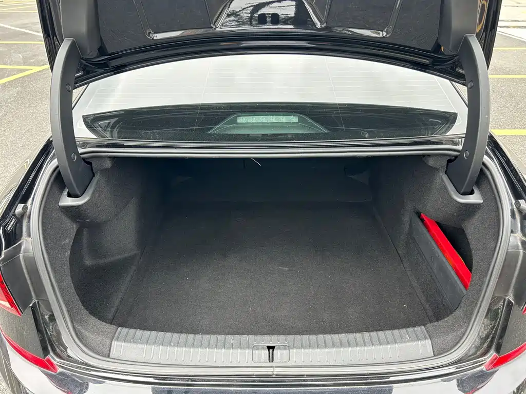 Volkswagen Passat — миниатюра 14