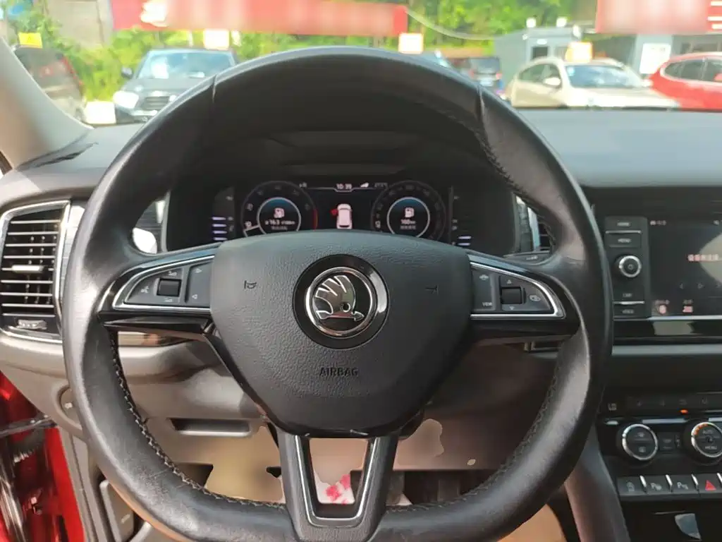Skoda Kodiaq GT — миниатюра 11