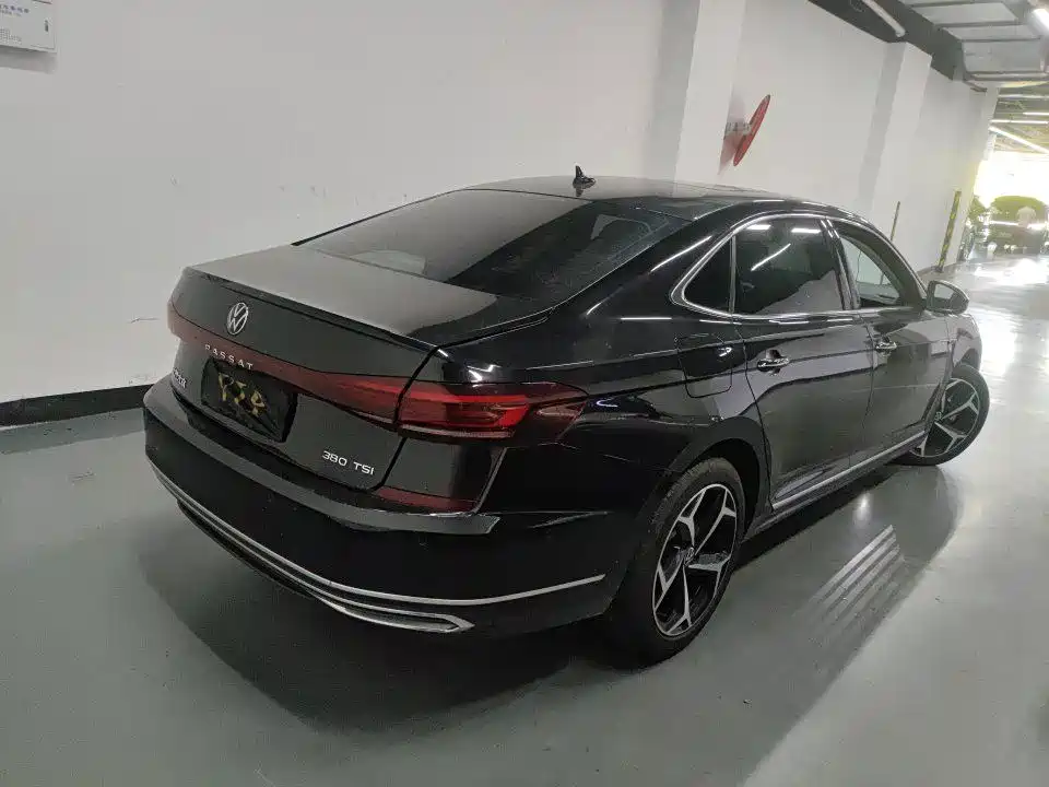Volkswagen Passat — миниатюра 9
