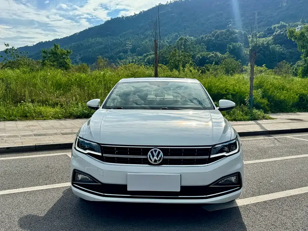Volkswagen Bora 2019 1.5L AT Comfort VI