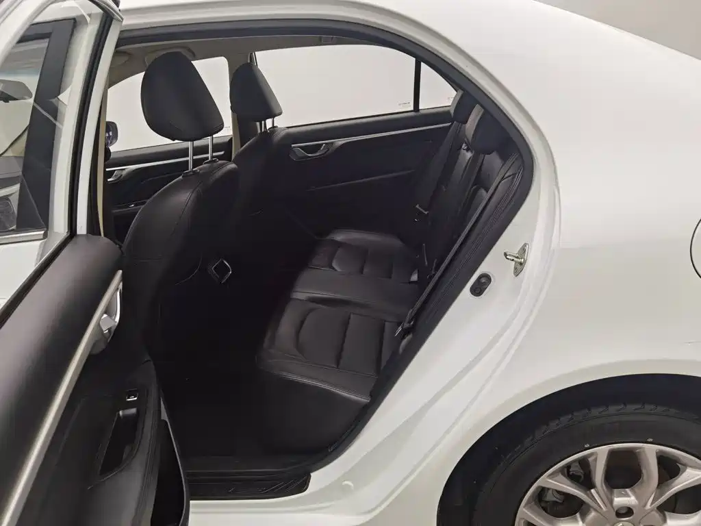Geely Vision — миниатюра 15
