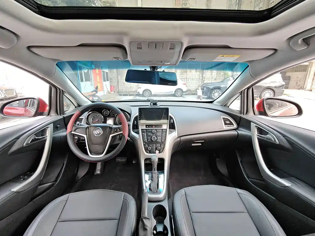 Buick Excelle — миниатюра 6