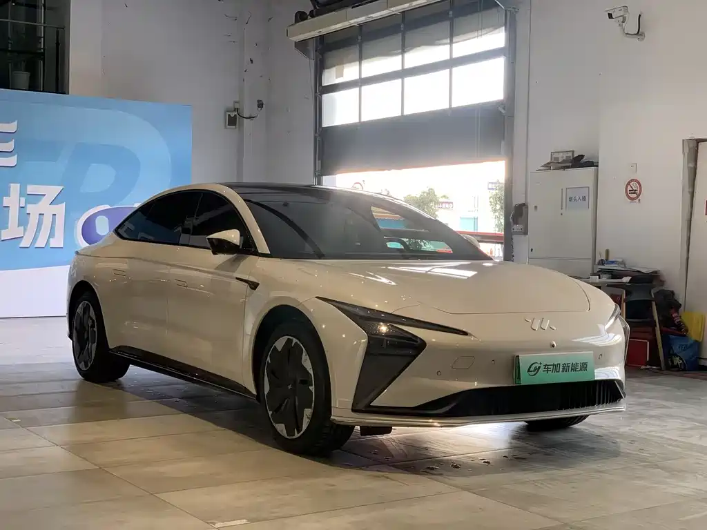 ZHIJI AUTOMOBILE ZHIJI L7