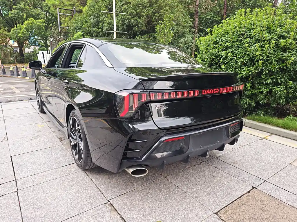 Lynk & Co 03 — миниатюра 14