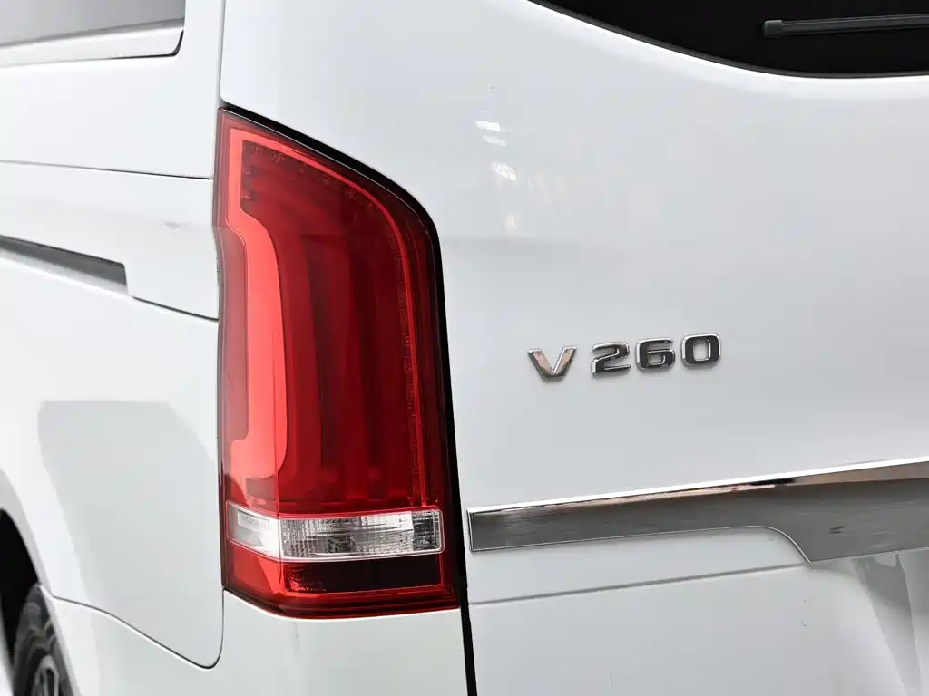 Mercedes-Benz V-Class — миниатюра 7