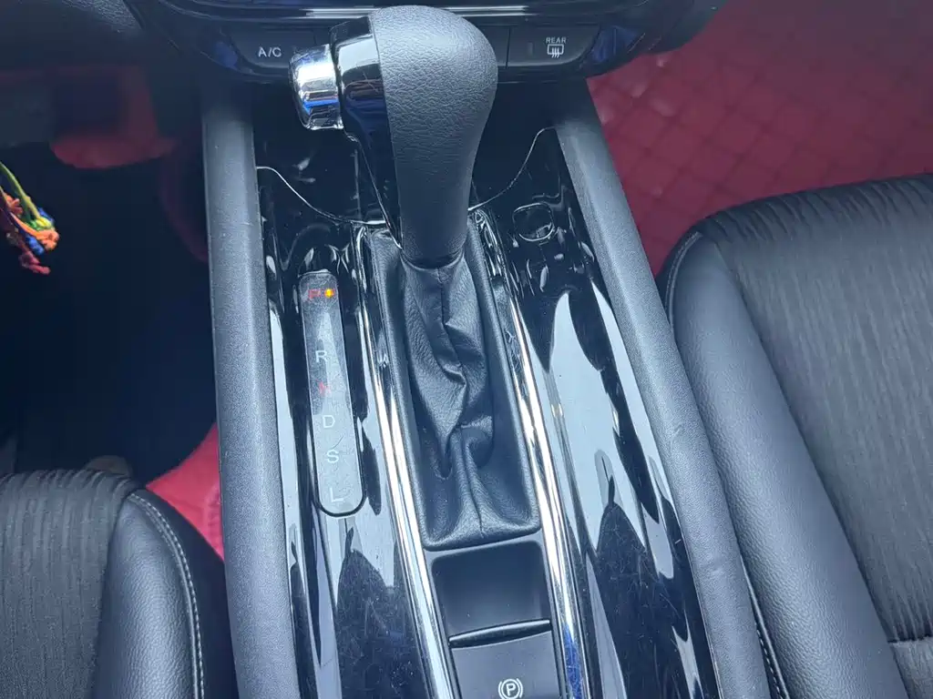 Honda Vezel — миниатюра 9