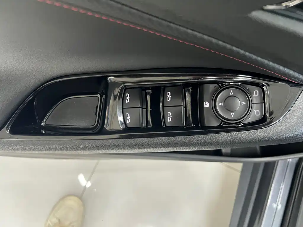Chevrolet Volando — миниатюра 12
